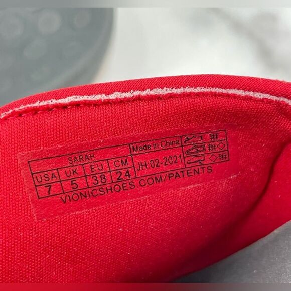 Vionic Womens Sarah Red Sandals Size 7 Medium (B, M) (2207398) - Picture 13 of 13